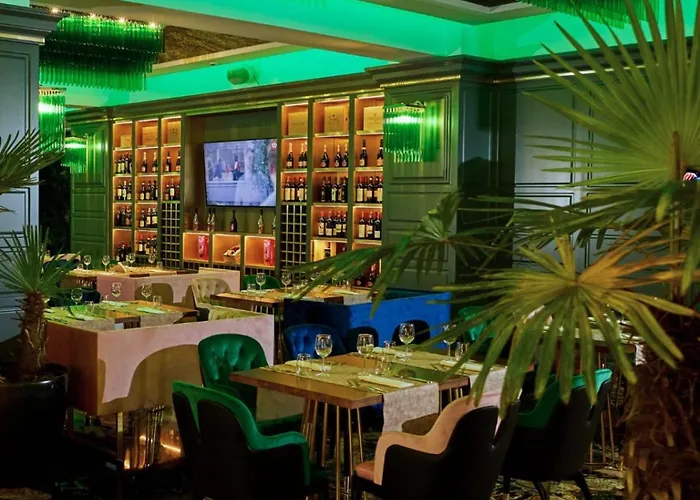 Address 21 - Palace Of Parliament Area * ブカレスト