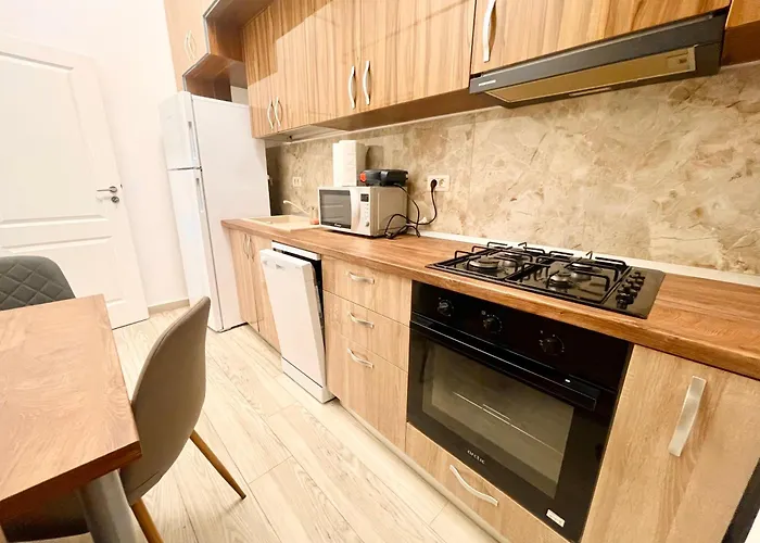 Address 21 - Palace Of Parliament Area * ブカレスト